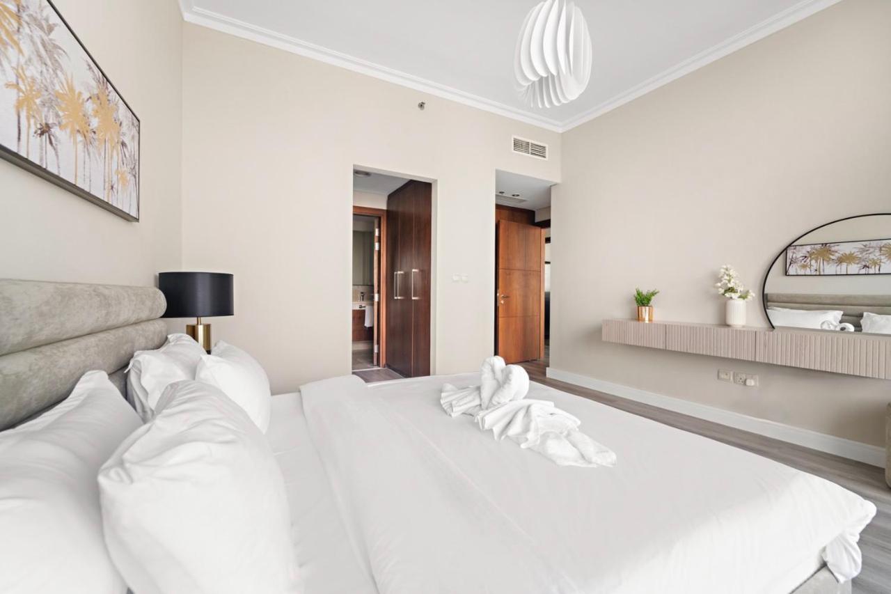 First Class 3Br With Full Burj Khalifa And Fountain View ดูไบ ภายนอก รูปภาพ