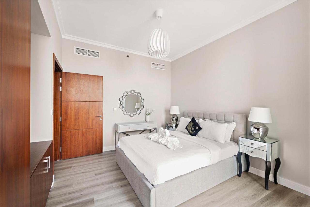 First Class 3Br With Full Burj Khalifa And Fountain View ดูไบ ภายนอก รูปภาพ